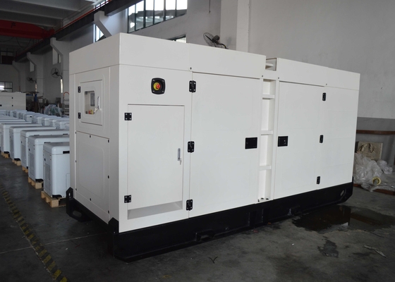 Gruppo elettrogeno diesel elettrico impermeabile dell'attrezzatura 30-330kw di FPT Mergency di marca dell'Italia in azione